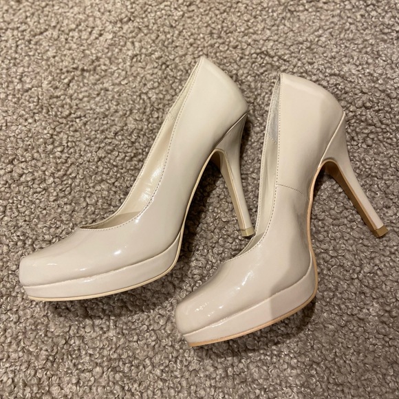 Le château high heels - Picture 5 of 5